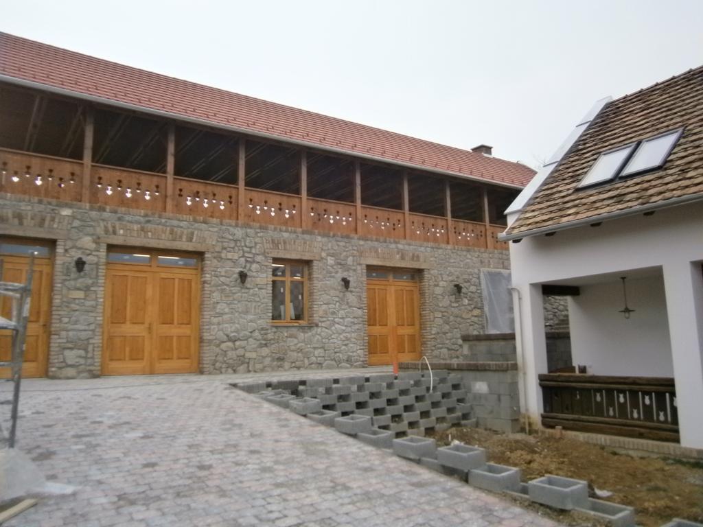 Hotel Hehl Pince Panzio Villány Zewnętrze zdjęcie